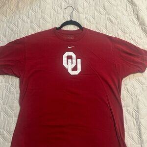 Nike Men's Crimson Graphic Tee